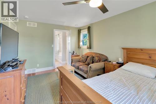 7931 Grande River Line, Chatham-Kent, ON - Indoor Photo Showing Bedroom