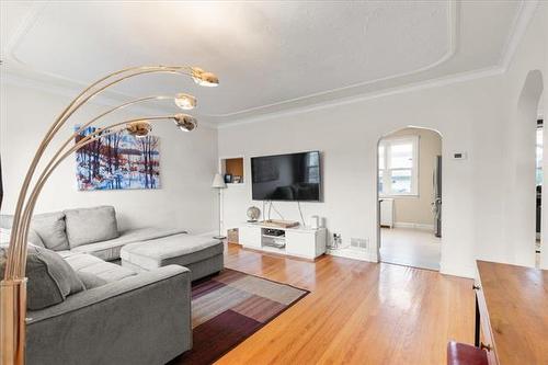 901 Dominion St, Winnipeg, MB 