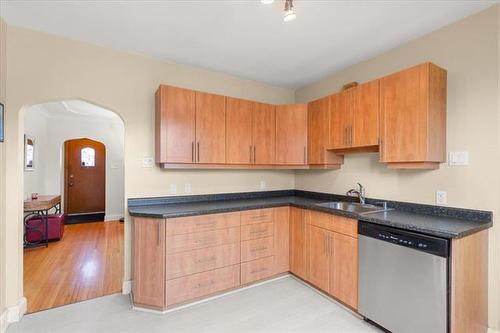 901 Dominion St, Winnipeg, MB 