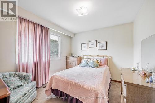 2739 Embleton Road, Brampton, ON - Indoor Photo Showing Bedroom