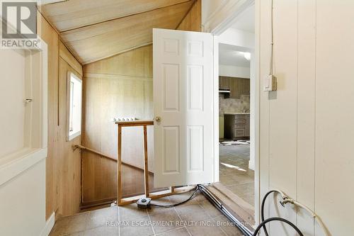 22 Worsley Road, Hamilton, ON - Indoor Photo Showing Other Room