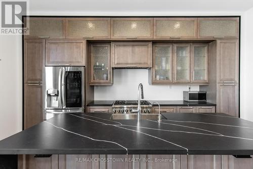 178 Moores Beach Road, Georgina, ON - Indoor Photo Showing Kitchen With Double Sink
