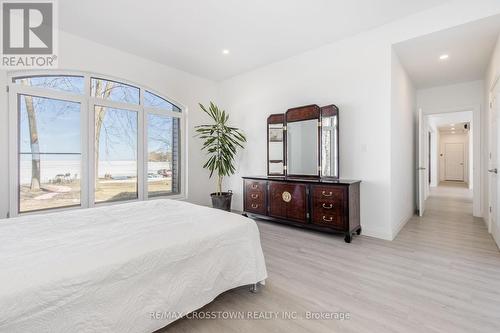 178 Moores Beach Road, Georgina, ON - Indoor Photo Showing Bedroom