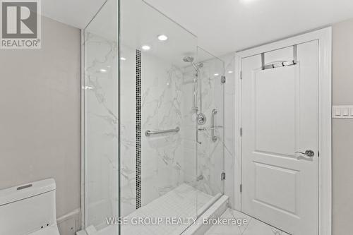 113 - 5 Weldrick Road W, Richmond Hill, ON - Indoor Photo Showing Bathroom
