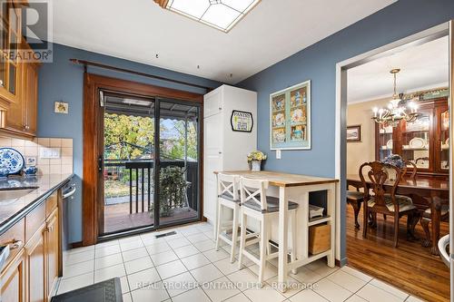 6891 Shelter Bay Road, Mississauga, ON - Indoor