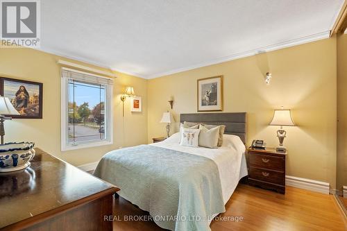 6891 Shelter Bay Road, Mississauga, ON - Indoor Photo Showing Bedroom