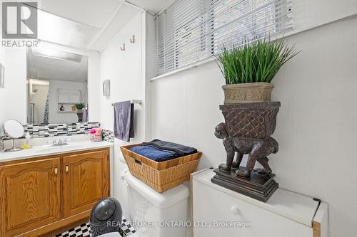 6891 Shelter Bay Road, Mississauga, ON - Indoor