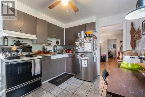 426 Blake Boulevard, Ottawa, ON - Indoor Photo Showing Kitchen