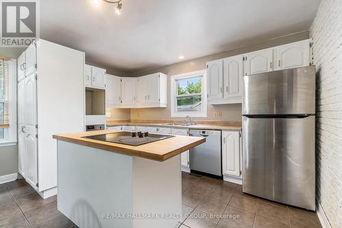 426 Blake Boulevard, Ottawa, ON - Indoor Photo Showing Kitchen