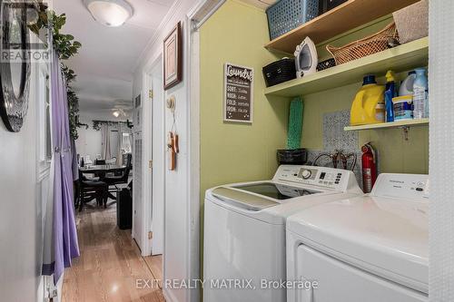 870 Concession 1 Road, Alfred And Plantagenet, ON - Indoor Photo Showing Laundry Room
