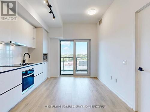 605 - 1285 Dupont Street, Toronto, ON - Indoor