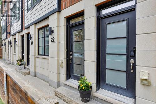 22 - 405 Plains Road E, Burlington, ON - Outdoor