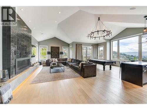 1520 Vineyard Drive, West Kelowna, BC - Indoor With Fireplace