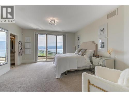 1520 Vineyard Drive, West Kelowna, BC - Indoor Photo Showing Bedroom