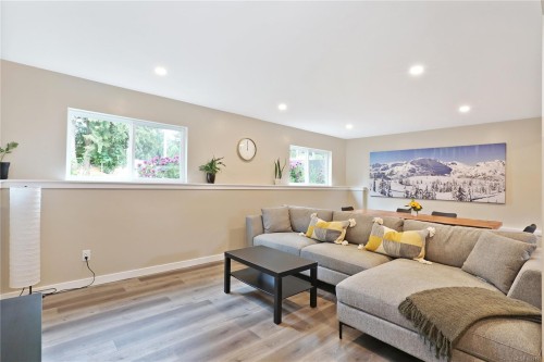 84 Leash Rd, Courtenay, BC 