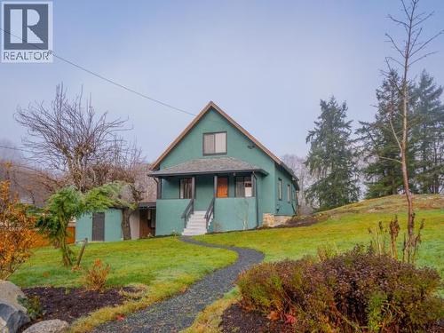 5875 Fraser Street, Powell River, BC - Outdoor