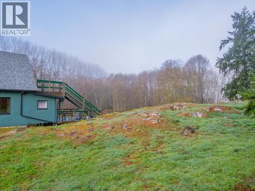 5875 Fraser Street, Powell River, BC - Outdoor