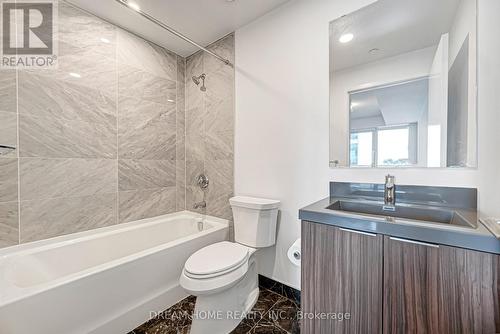 403 - 50 O'Neill Road, Toronto, ON - Indoor Photo Showing Bathroom