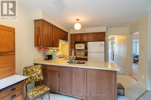 3 - 5255 Lakeshore Road, Burlington, ON 