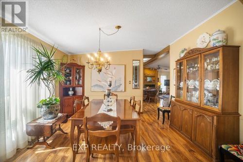 36 Juno Crescent, Georgina, ON - Indoor Photo Showing Dining Room