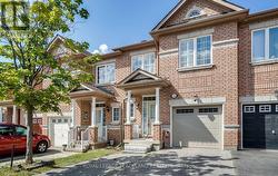 30 - 8 TOWNWOOD DRIVE  Richmond Hill, ON L4E 4Y3