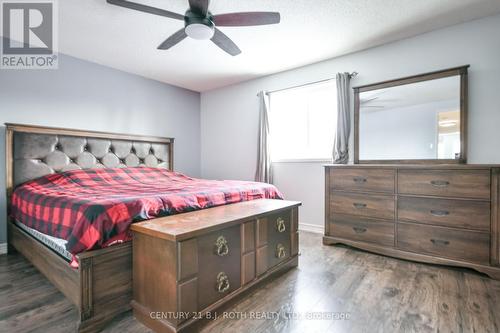 5 Black Cherry Crescent, Barrie, ON - Indoor Photo Showing Bedroom