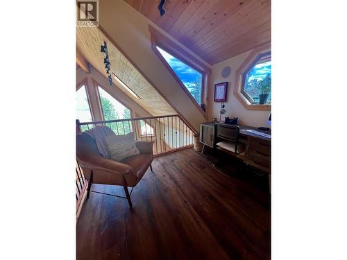 563 Mountain Drive, Vernon, BC - Indoor