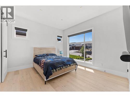 1556 Cabernet Way, West Kelowna, BC - Indoor Photo Showing Bedroom