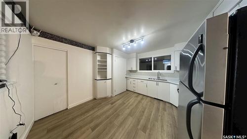 41 Cartier Crescent, Saskatoon, SK - Indoor Photo Showing Kitchen