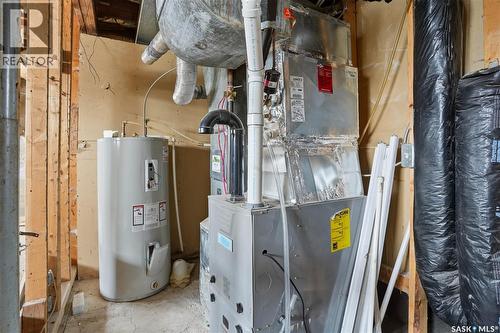 749 Royal Street, Regina, SK - Indoor Photo Showing Basement