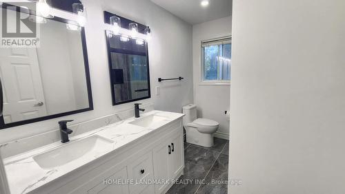 42 Cartier Crescent, Richmond Hill, ON - Indoor Photo Showing Bathroom