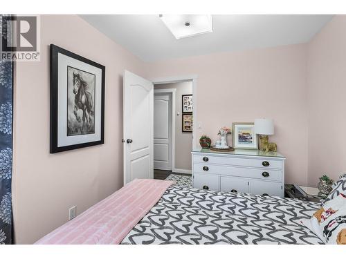848 Liban Court, Kelowna, BC - Indoor Photo Showing Bedroom