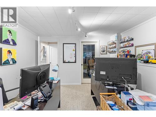 848 Liban Court, Kelowna, BC - Indoor Photo Showing Office