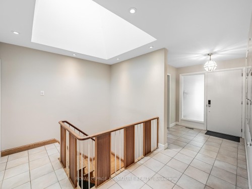 1447 Merrow Road, Mississauga, ON - Indoor Photo Showing Other Room