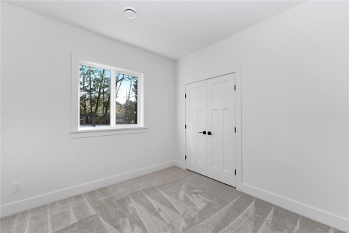 2021 Oakhill Pl, Duncan, BC 