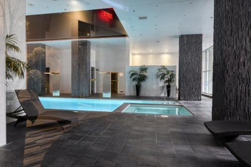 Exercise Room - 905-1225 Boul. Robert-Bourassa, Montréal (Ville-Marie), QC - Indoor Photo Showing Gym Room