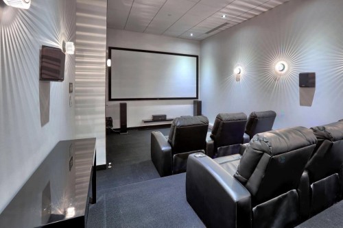 Cinéma maison - 905-1225 Boul. Robert-Bourassa, Montréal (Ville-Marie), QC - Indoor Photo Showing Other Room