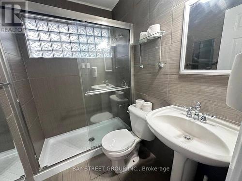 Main Floor - 427 Crosby Avenue, Richmond Hill, ON - Indoor Photo Showing Bathroom