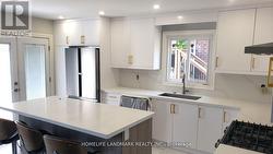 UPPER - 200 FORSYTH ROAD  Newmarket, ON L3Y 7Y1