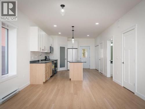 A-47 Ellwood Street, Whitehorse, YT - Indoor Photo Showing Kitchen