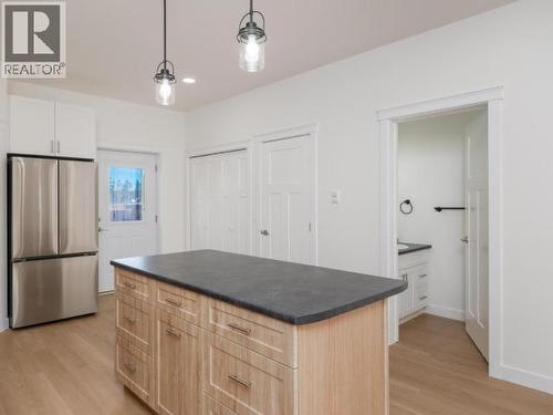 A-47 Ellwood Street, Whitehorse, YT - Indoor Photo Showing Kitchen