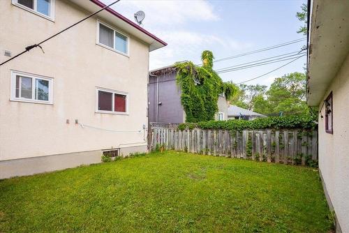 335 Milford Street, Winnipeg, MB - Outdoor With Exterior