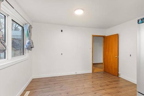 335 Milford Street, Winnipeg, MB - Indoor Photo Showing Other Room
