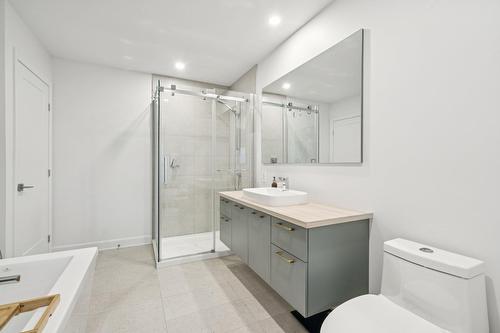 Ensuite bathroom - 109 Rue Des Marronniers, Candiac, QC 