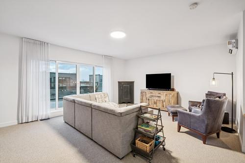 Family room - 109 Rue Des Marronniers, Candiac, QC 