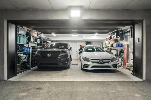 Garage - 109 Rue Des Marronniers, Candiac, QC 