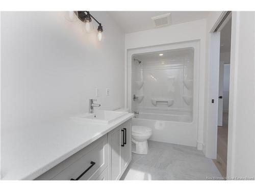 113 Rosenburg St, Moncton, NB 