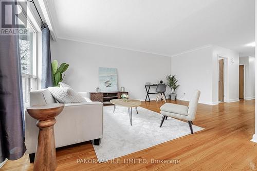 57 Highland Hill, Toronto, ON - Indoor Photo Showing Living Room