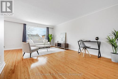 57 Highland Hill, Toronto, ON - Indoor Photo Showing Living Room