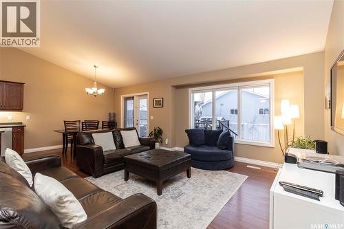 102 Keedwell Street, Saskatoon, SK - Indoor Photo Showing Living Room